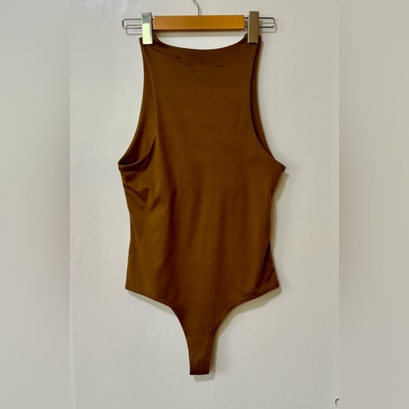 Gaze| Smooth Milk Chocolate Brown Thong Back Sleeveless Bodysuit Sz M - Picture 3 of 3